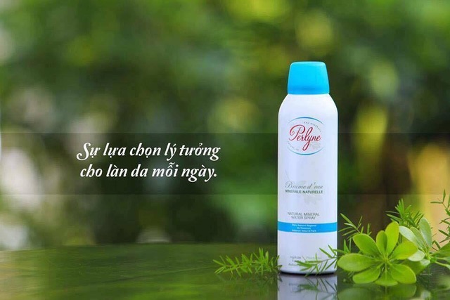 Xịt Khoáng Perlyne Natural Mineral Water Spray 400ml Chai To Nhập Khẩu Chính Hãng Siêu Cấp Ẩm cho Da | BigBuy360 - bigbuy360.vn