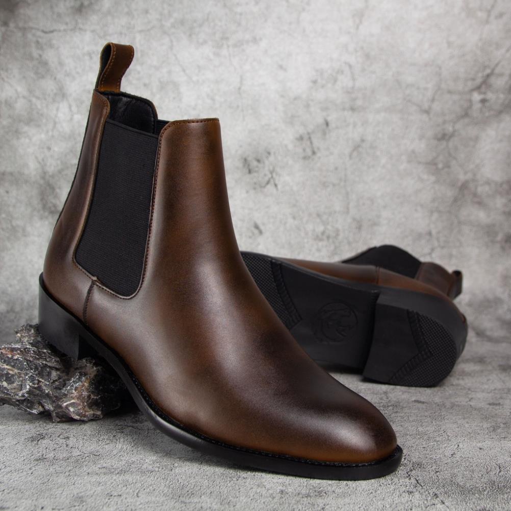 Giày Chelsea Boots Nam Classic, Màu Nâu độc đáo, dễ phối đồ, đế tăng chiều cao tôn dáng người mang $