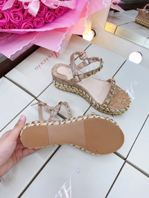 Xuồng đinh siêu xinh