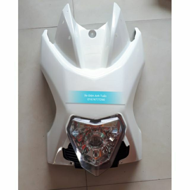 Bộ mặt nạ đèn led 9 bóng màu đen