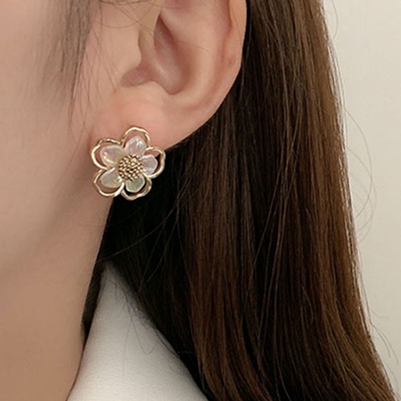 Khuyên Tai Đính Hạt Ngọc Trai Phong Cách Hàn Quốc Cho Nữ