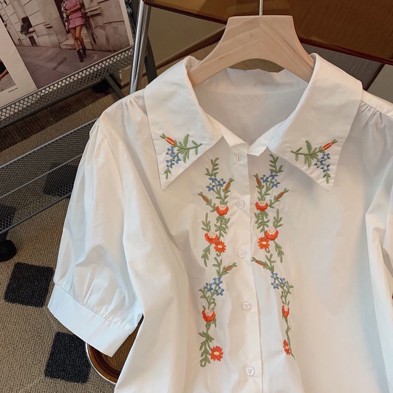 Áo Sơ Mi Trắng Tay Ngắn Cổ polo Thêu Họa Tiết Thời Trang Mùa Hè Hàng Mới Dành Cho Bạn Nữ