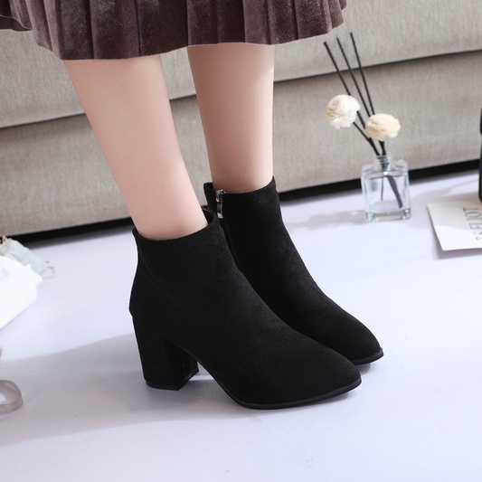 [ Có video] Giày boot nữ cổ ngắn đế vuông đơn giản da lộn GBN13401