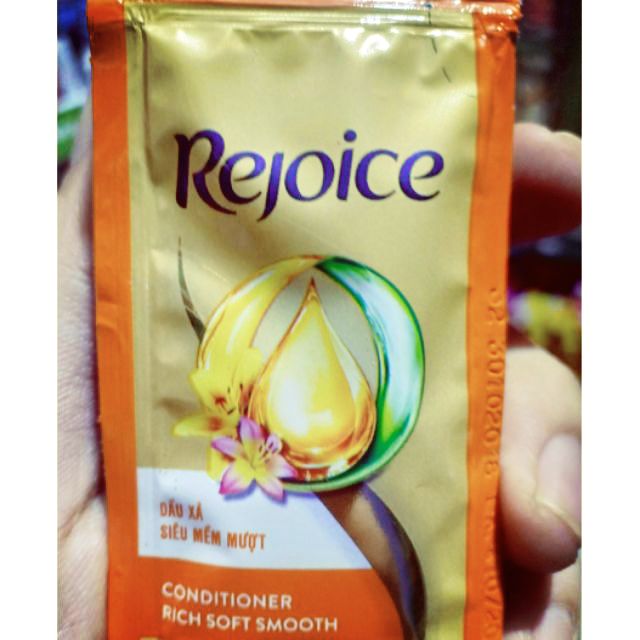 Dầu xả Rejoice Siêu mượt 6ml x 12 gói