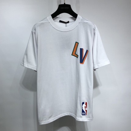 Áo thun LV x NBA trắng