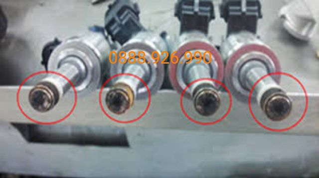 Fuel System cleaner 250ml -Vệ sinh hệ thống nhiên liệu ô tô Bluechem  Đức