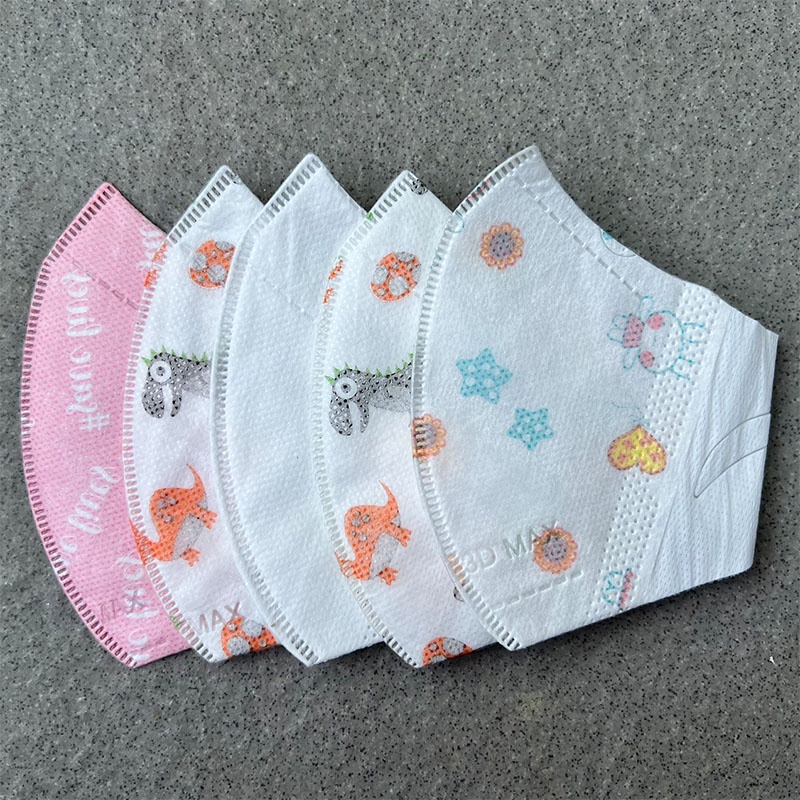 Khẩu trang 3D cho bé công nghệ Nhật Bản họa tiết dễ thương hộp 50 cái Lakids