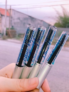Mascara dầu dừa nguyên chất