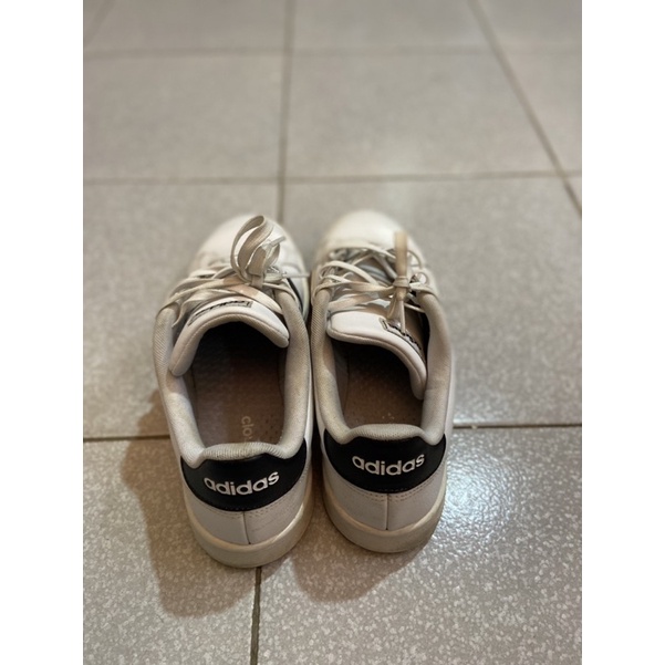 Giầy adidas chính hãng đã qua sử dụng size 41