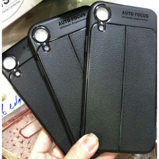 Ốp lưng iPhone XR dẻo vân giả da thời trang