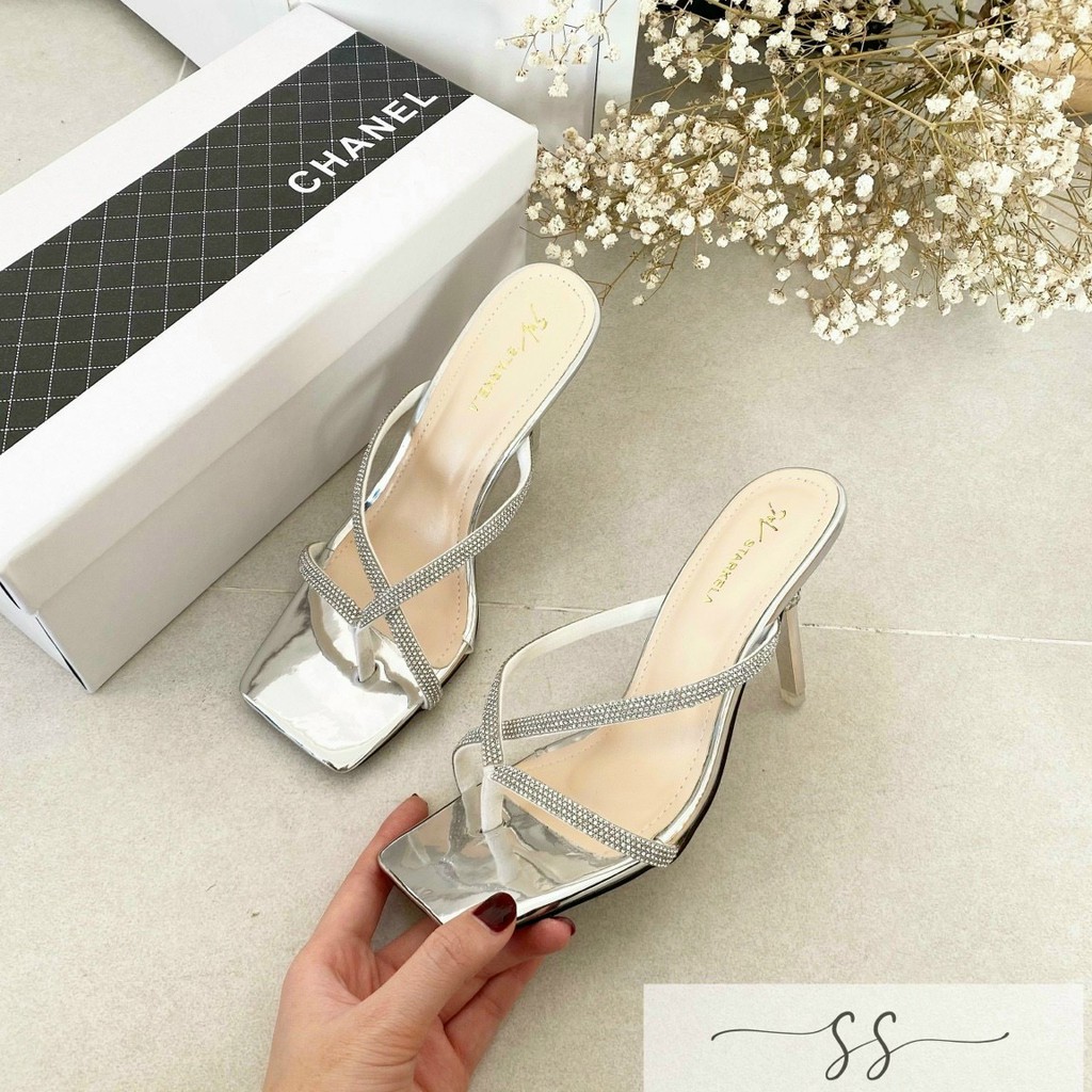 GUỐC NỮ QUAI XỎ NGÓN V ĐÁ NHỎ SANG (S139)