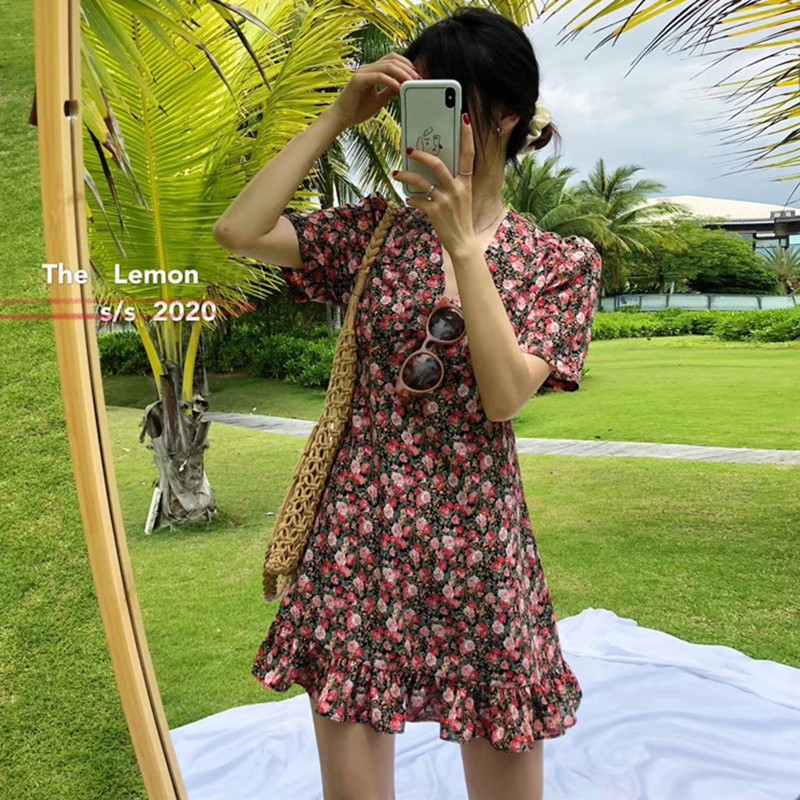 Đầm Tay Ngắn Hoạ Tiết Hoa Thiết Kế Cổ Chữ V Nữ Tính | BigBuy360 - bigbuy360.vn