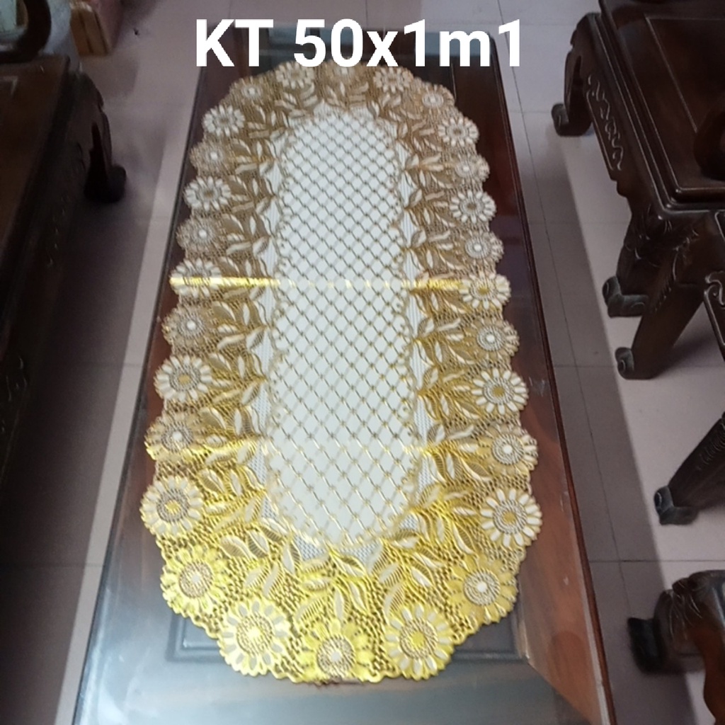 Khăn ren màu ngẫu nhiên hoa nhựa VPC Trải bàn hoa nổi có 2KT 50x1m1 và KT 60 x1m2 giá 32000₫