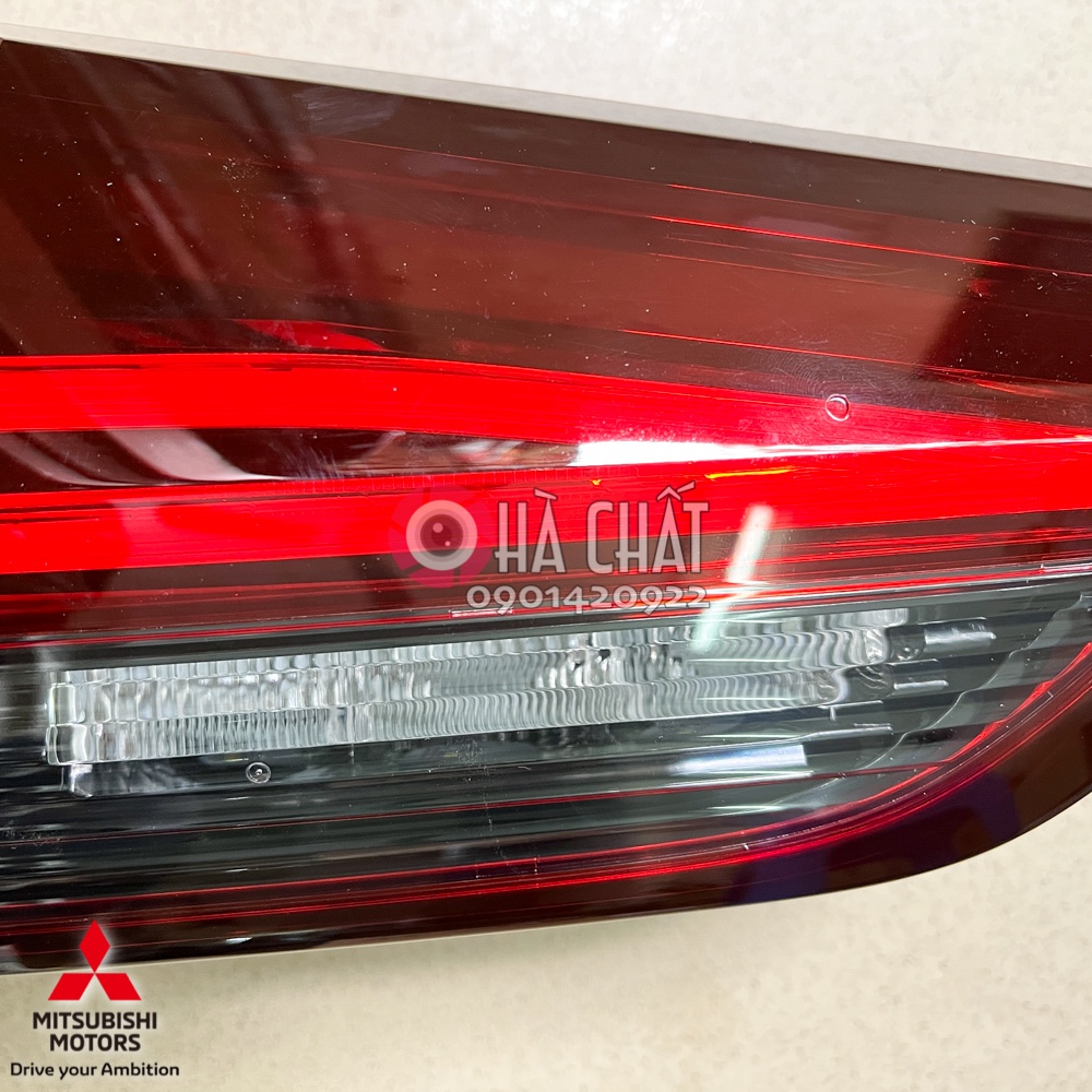 Đèn hậu MITSUBISHI XPANDER 🚘 Nhập khẩu và bảo hành 100% là hàng chính hãng 🎯 8330B097