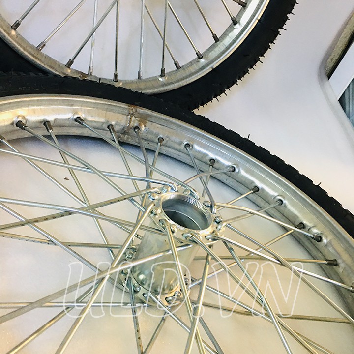 CẶP NIỀN 300-19 VÕ MỚI XE BA BÁNH