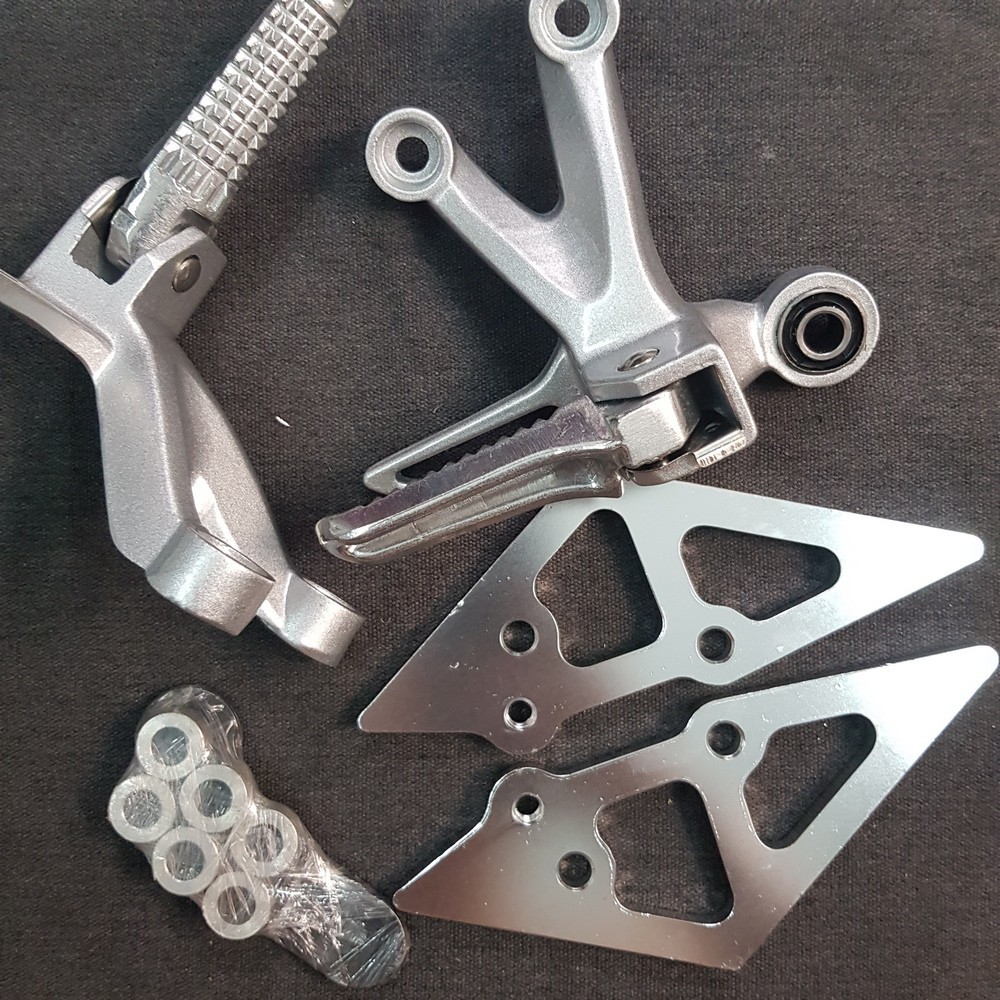 GÁC CHÂN SAU RAIDER GẮN CHO NHIỀU LOẠI XE MÁY KHÁC NHAU SẮC NÉT TỪNG CHI TIẾT TỪNG CHI TIẾT