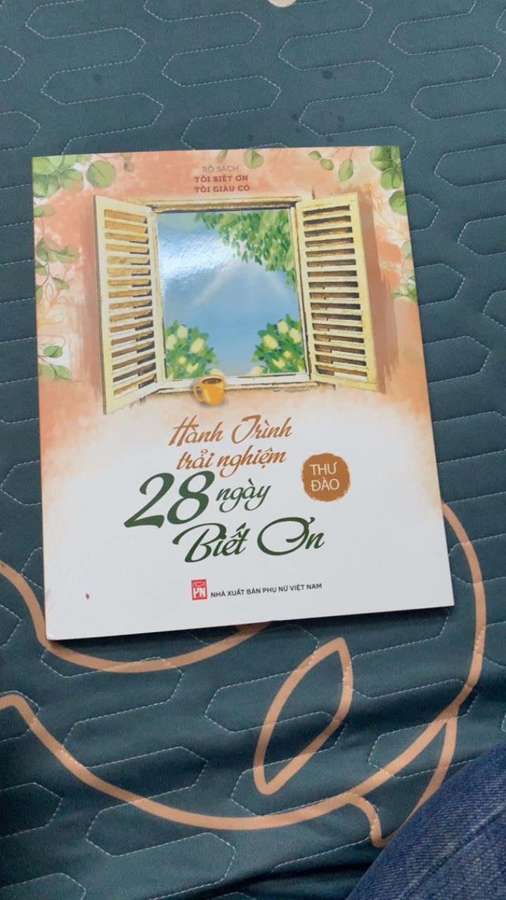 Sách- Hành Trình Trải Nghiệm 28 Ngày Biết Ơn | Shopee Việt Nam