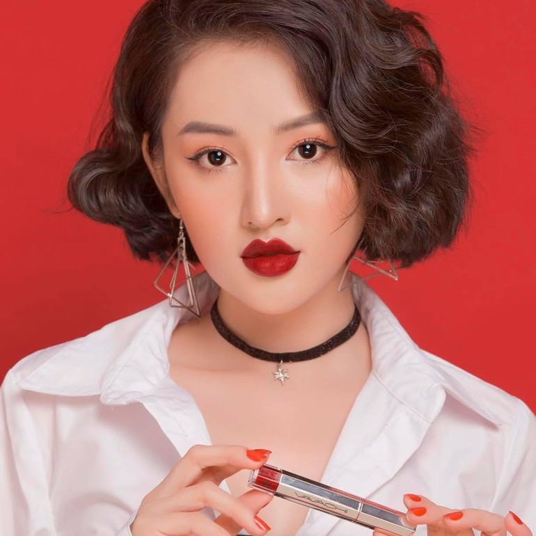 Son kem lì lâu trôi kháng nước Vavachi, Đảm bảo lì mịn và không khô môi | BigBuy360 - bigbuy360.vn