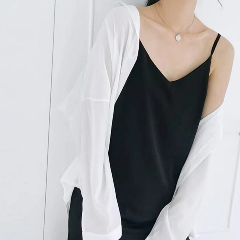 【Gợi ý từ KOL】Đầm Lovito đơn giản cổ chữ V tôn dáng DRM1001 (màu đen)