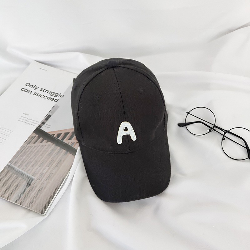 Mũ Lưỡi Trai Màu Sắc Tương Phản Thêu Chữ Phong Cách Hàn Quốc Cho Bé