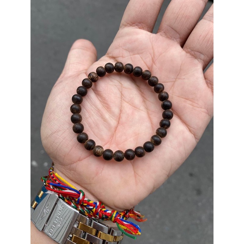 Vòng tay trầm hương tự nhiên