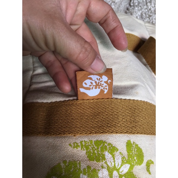 Túi si chất dù hiệu y hình