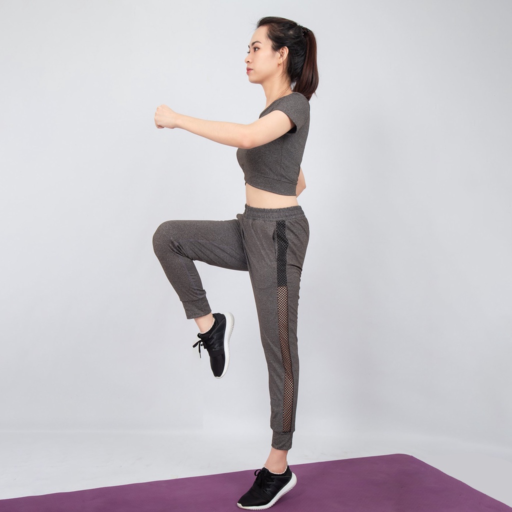 Bộ tập (Jogger lưới - Croptop Vạt chéo cộc tay) được ưa chuộng, đa dạng môn tập yoga, gym, chạy bộ, zumba dance