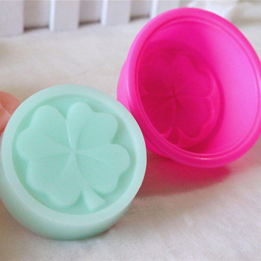 Khuôn Silicone Làm Bánh Hình Cỏ Bốn Lá DIY