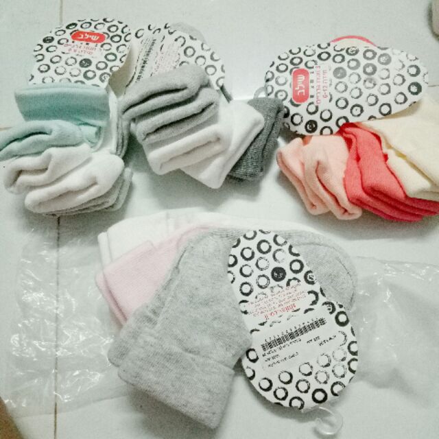Một set 3 Đôi tất lật cổ hãng muji