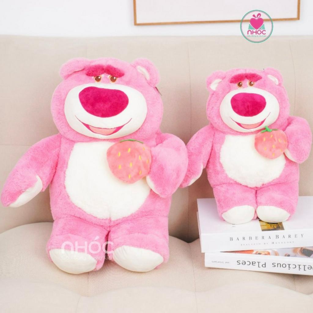 Thú bông Gấu Toy story đính trái dâu lông xù ngồi Bông Cao Cấp - NHÓC