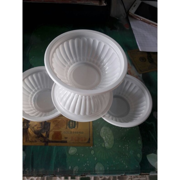 chén nhựa dùng 1 lần