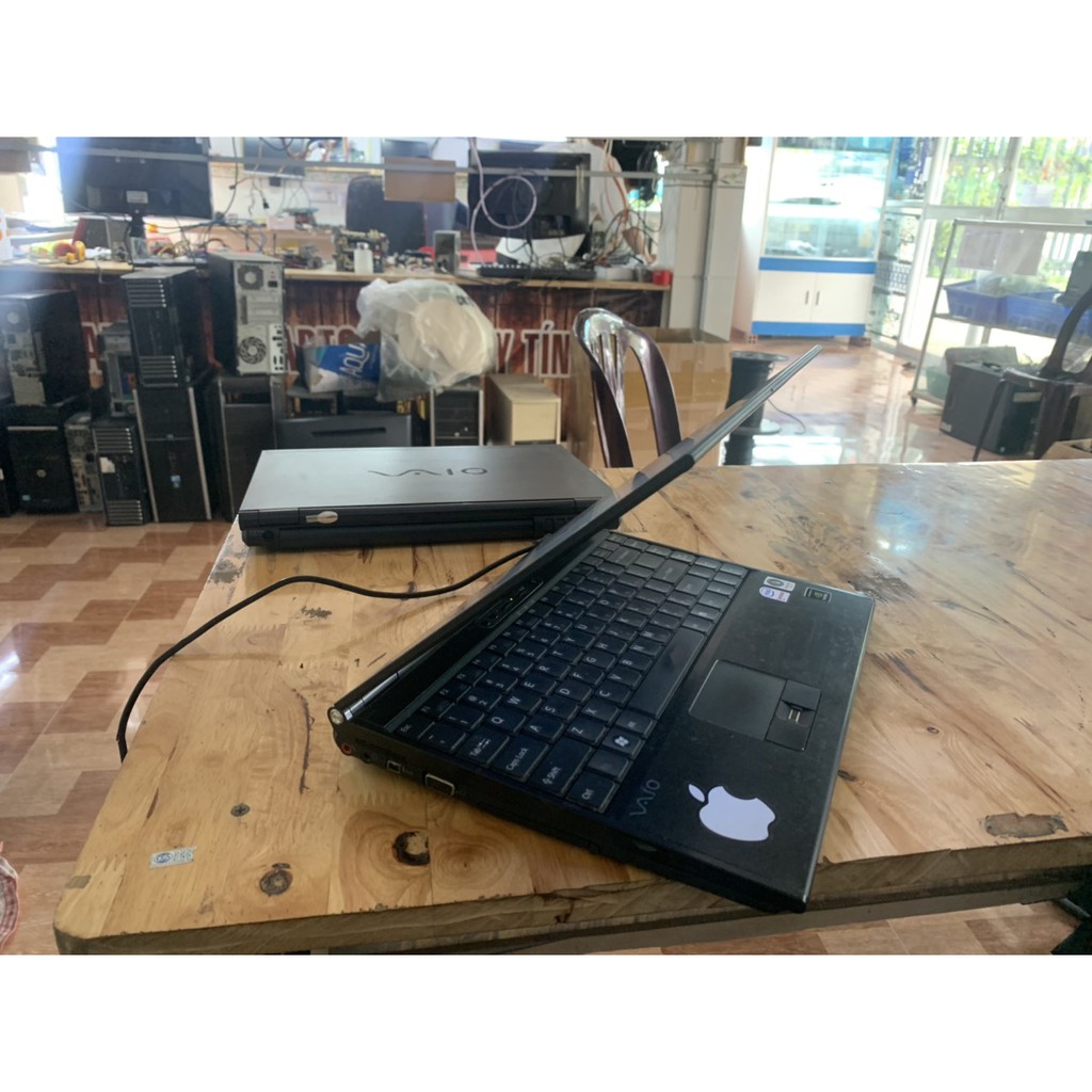 Laptop Sony Sony Vaio VGN-SZ680 đen huyền thoại