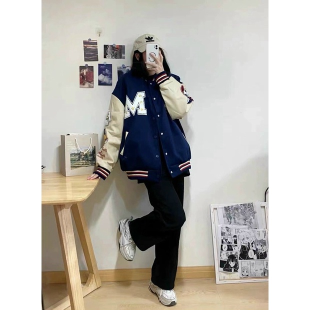 Áo Khoác Bomber Nữ Chất Nỉ Pe Loại 1 Nút Bấm Phối Tay Có Chữ, Logo Chữ M Nét Kiểu Dáng Năng Động Form Rộng Mặc Che Nắng