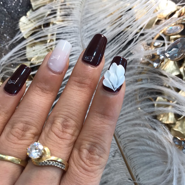 hoa bột nail, góc tay