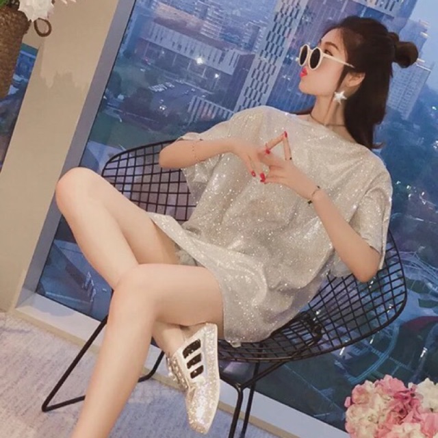 Áo phông váy nhóng nhánh óng ánh