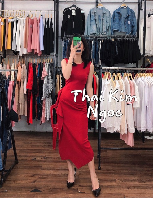 Đầm dự tiệc dáng ôm xẻ tà 1 bên bèo | BigBuy360 - bigbuy360.vn