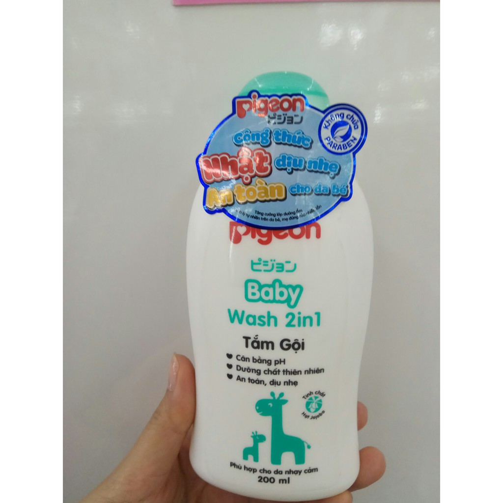 Sữa Tắm Gội Toàn Thân Cho Bé Pigeon Baby Wash 2in1 200ml