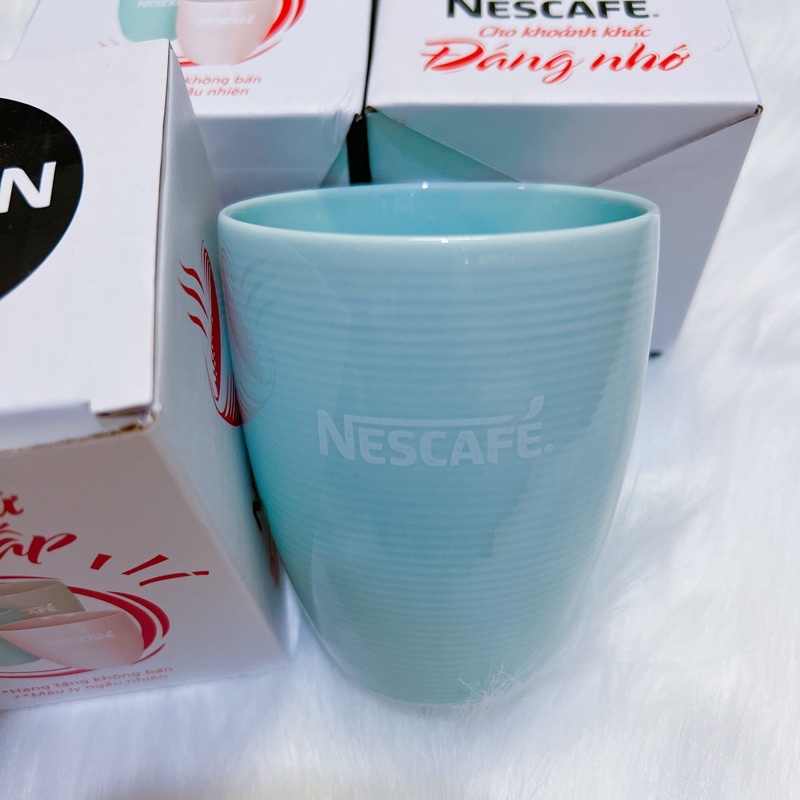 Bộ 2 ly gốm trắng hoạ tiết có quai - ly thủy tinh có nắp - ly dĩa gốm tráng men [ Hàng quà tặng P&amp;G ]