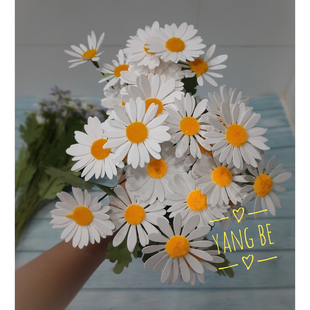 Cánh hoa cúc họa mi  cắt sẵn từ giấy