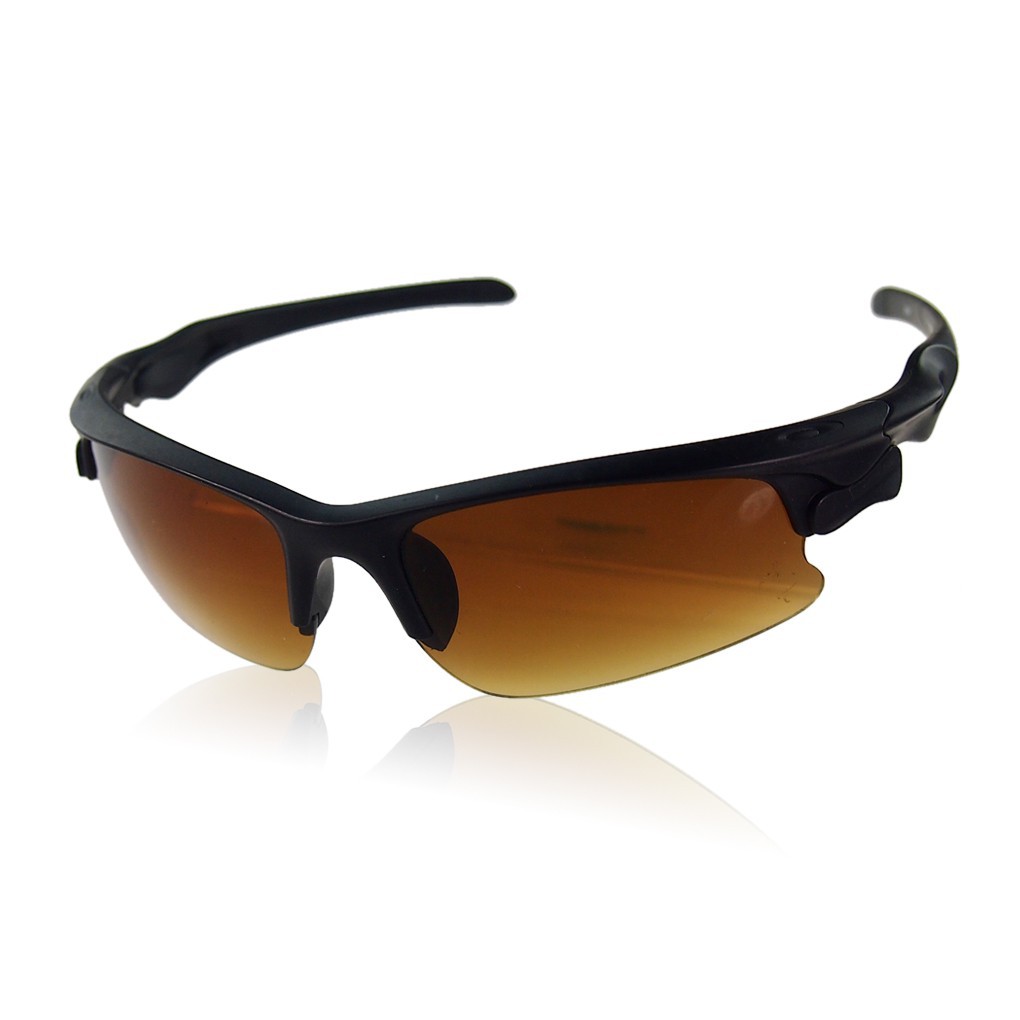 Đôi kính mát UV400 thiết kế độc đáo thời trang cho nam