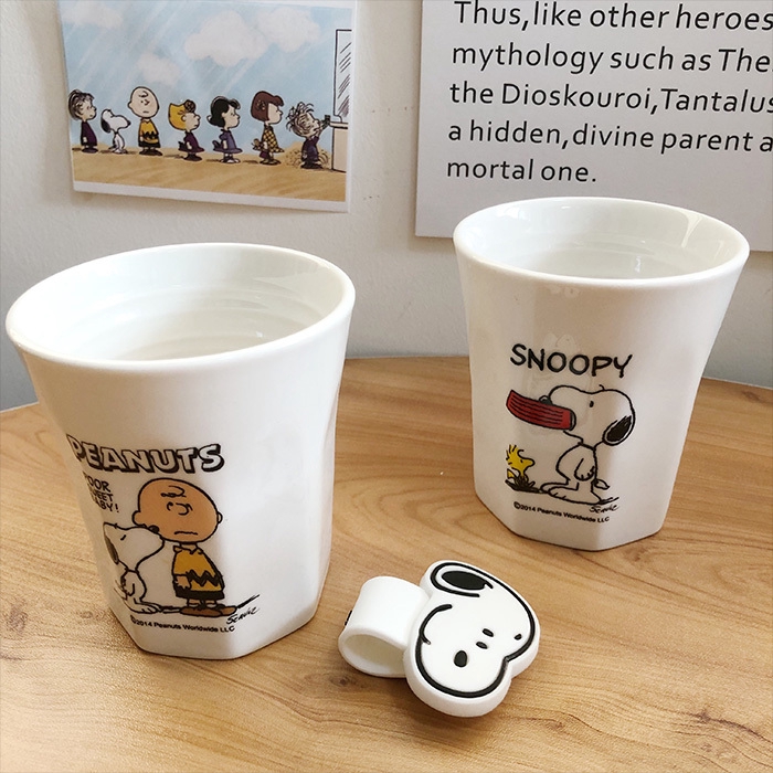 Cốc Đánh Răng Bằng Sứ Không Tay In Họa Tiết Hoạt Hình Snoopy Dễ Thương