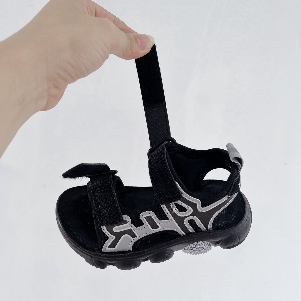 Sandal bé trai - Dép quai hậu cho bé phong cách năng động quai có chữ Movinc dán ngang vải mềm đi êm chân Babybees A1001