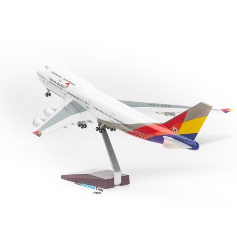 Mô hình máy bay Boeing B747 Asiana Airlines Everfly LED 47cm