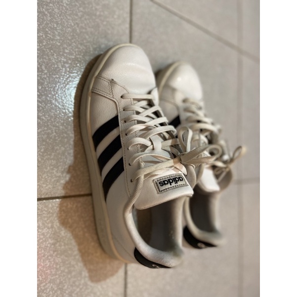 Giầy adidas chính hãng đã qua sử dụng size 41