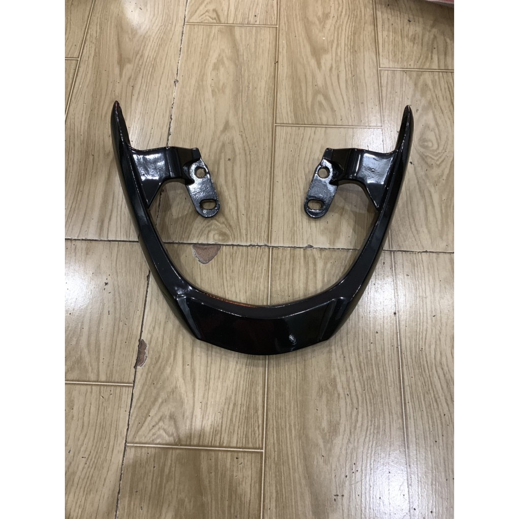 Cảng sau xe sirus kiểu mio màu đen bóng