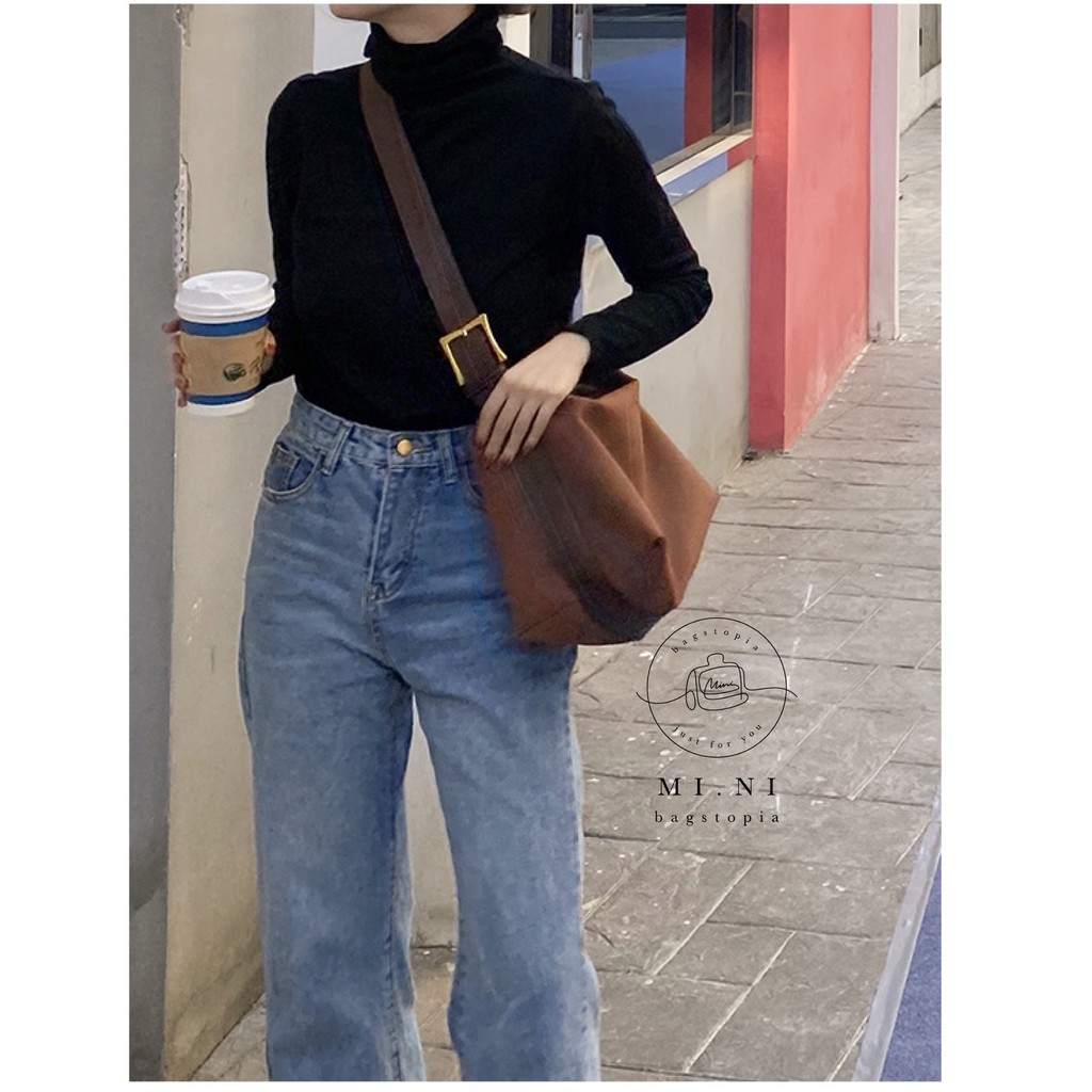 Túi Đeo Chéo Chất Da Lộn Size To phong cách streetwear 2021