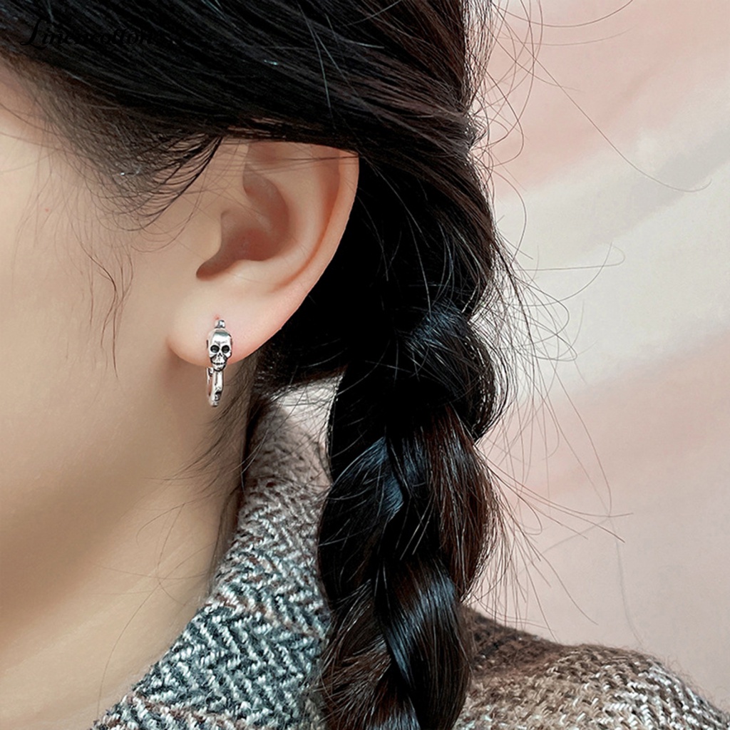 Khuyên Tai Tròn Hình Đầu Lâu Cá Tính