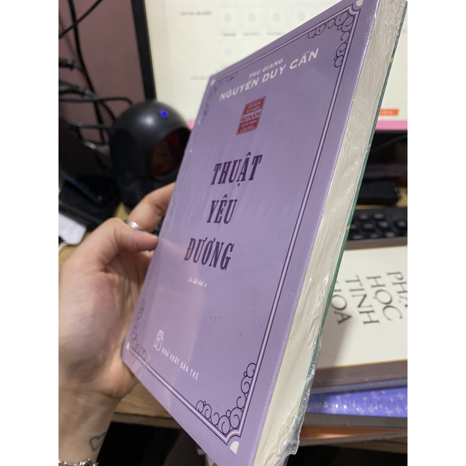 Sách - Thuật yêu đương