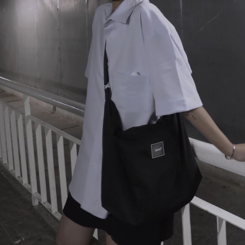[Clip Thật]  Áo Sơ Mi Trắng Kiểu Dáng Basic Unisex Dành Cho Nam/Nữ From Rộng Chất Vải Mềm Mịn Siêu Hot
