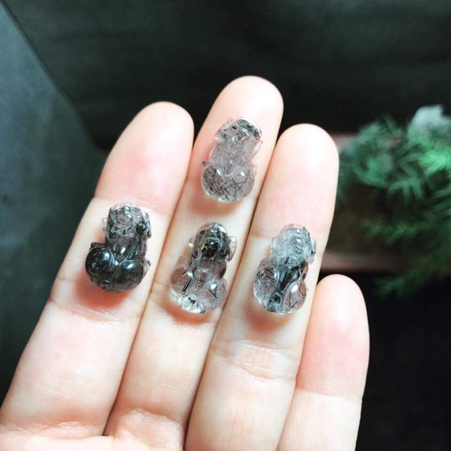 Tỳ Hưu Thạch Anh Tóc Đen